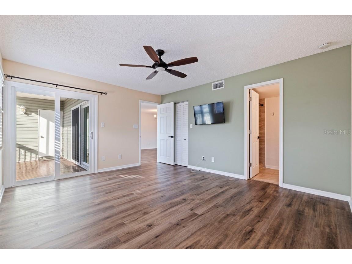 6826 Stones Throw Circle N #11201 Saint Petersburg FL 33710 TB8451992 image15