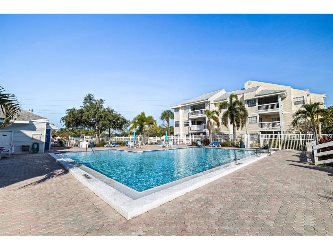6826 Stones Throw Circle N #11201 Saint Petersburg FL 33710 TB8451992 image26