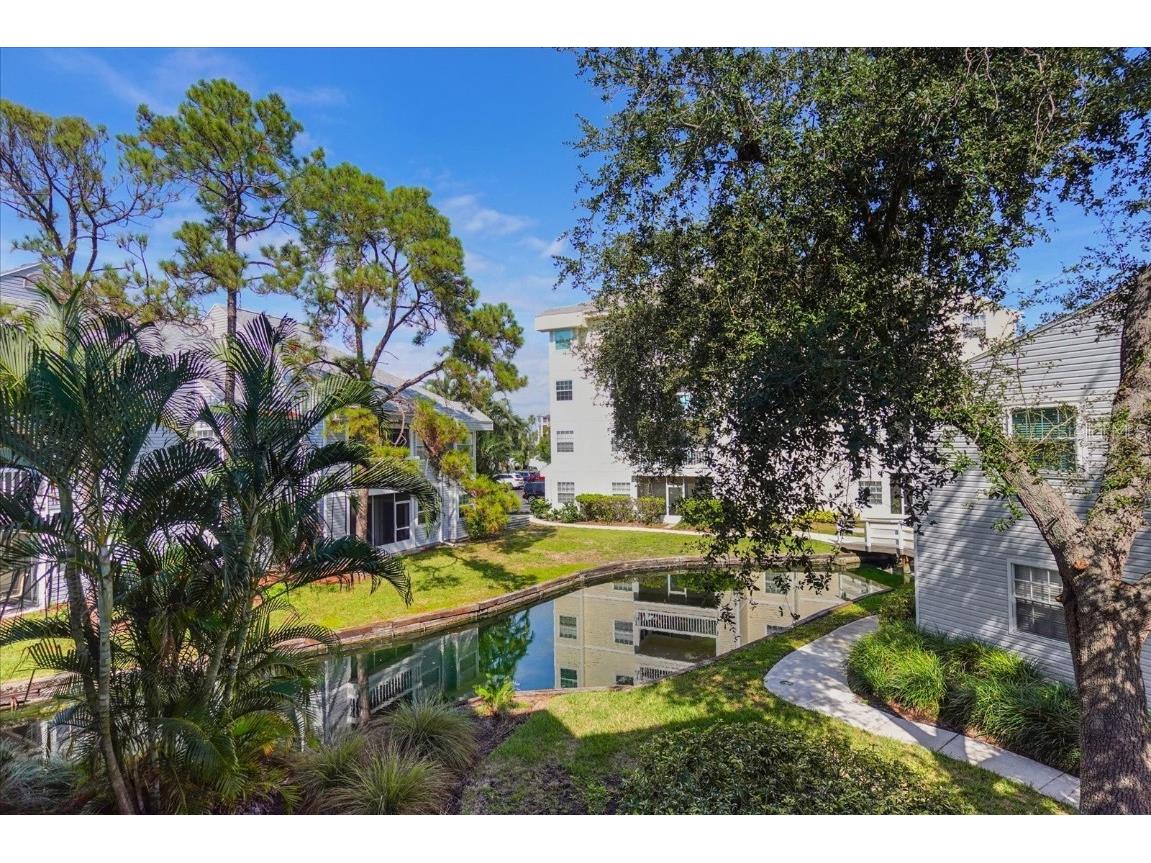 6826 Stones Throw Circle N #11206 Saint Petersburg FL 33710 TB8441751 image22