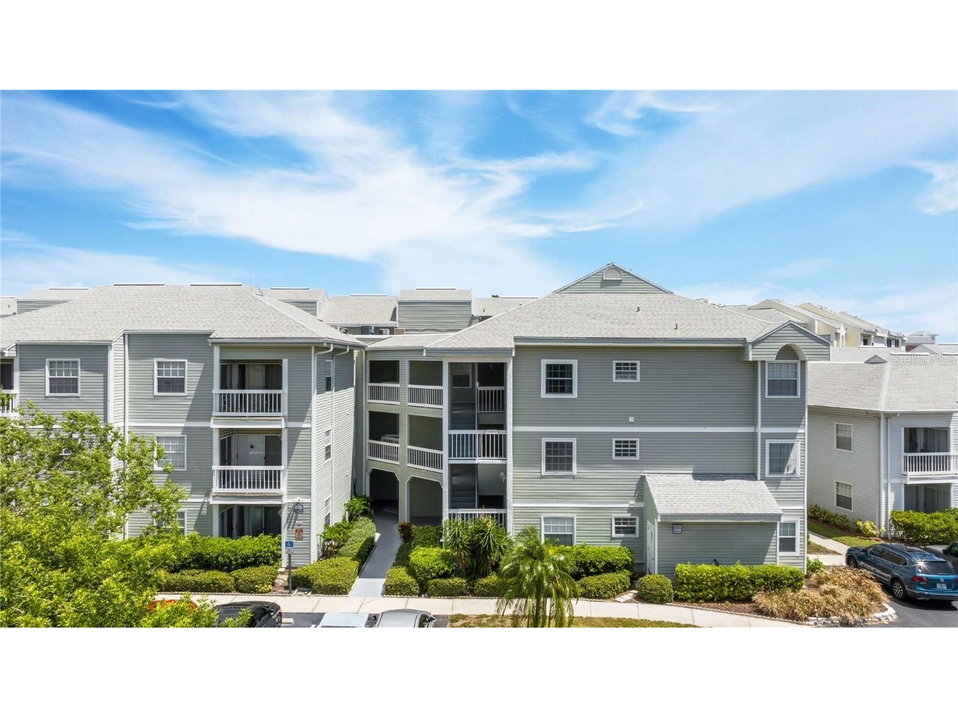 6826 Stones Throw Circle N #11306 Saint Petersburg FL 33710 U8208652 image1