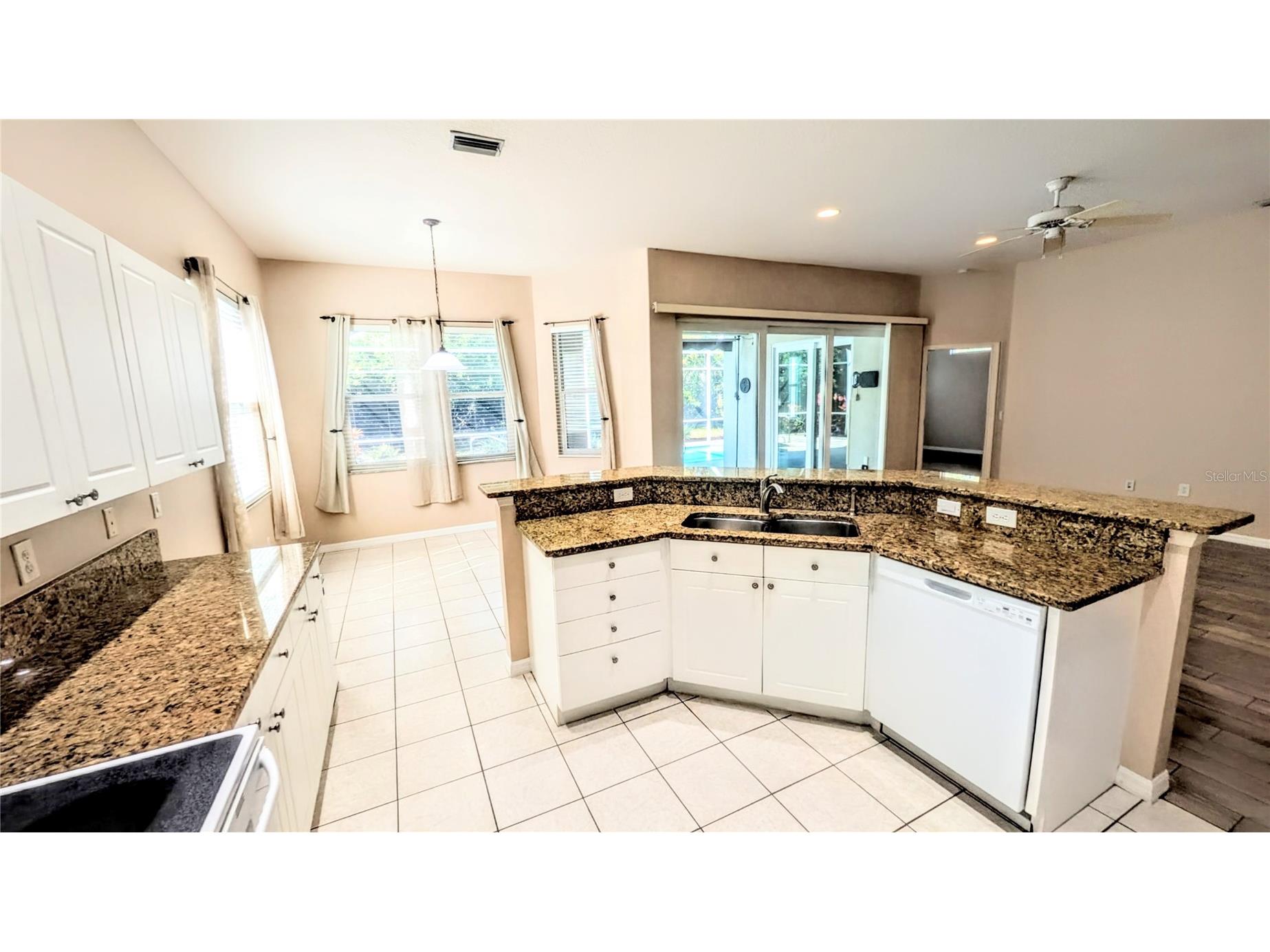 6826 Winslow Street Sarasota FL 34243 A4674903 image11