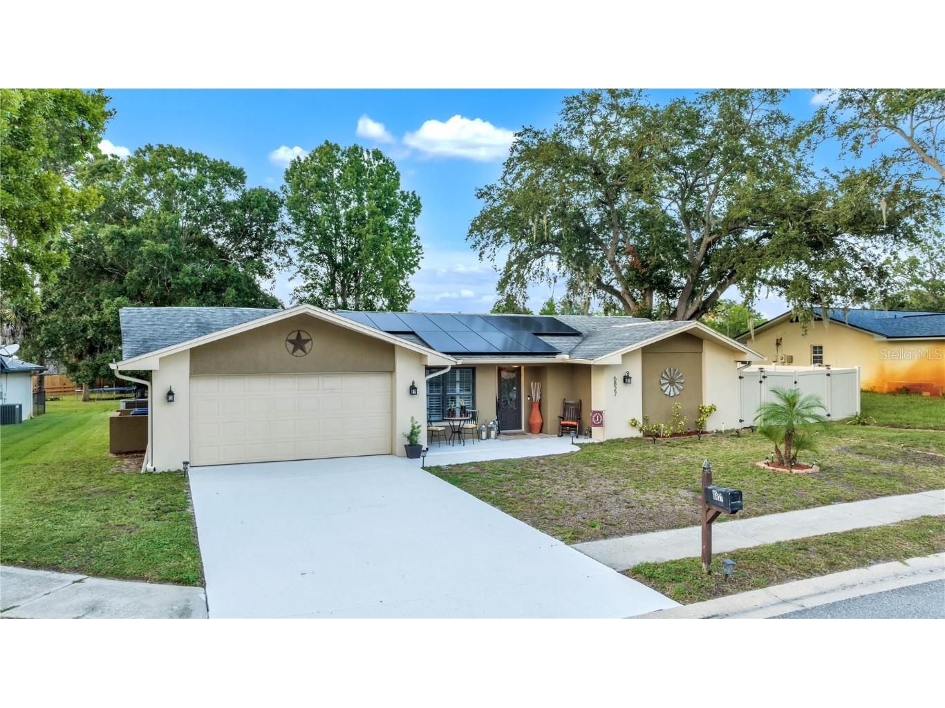 6827 Kingstree Court Port Richey FL 34668 W7857527 image1
