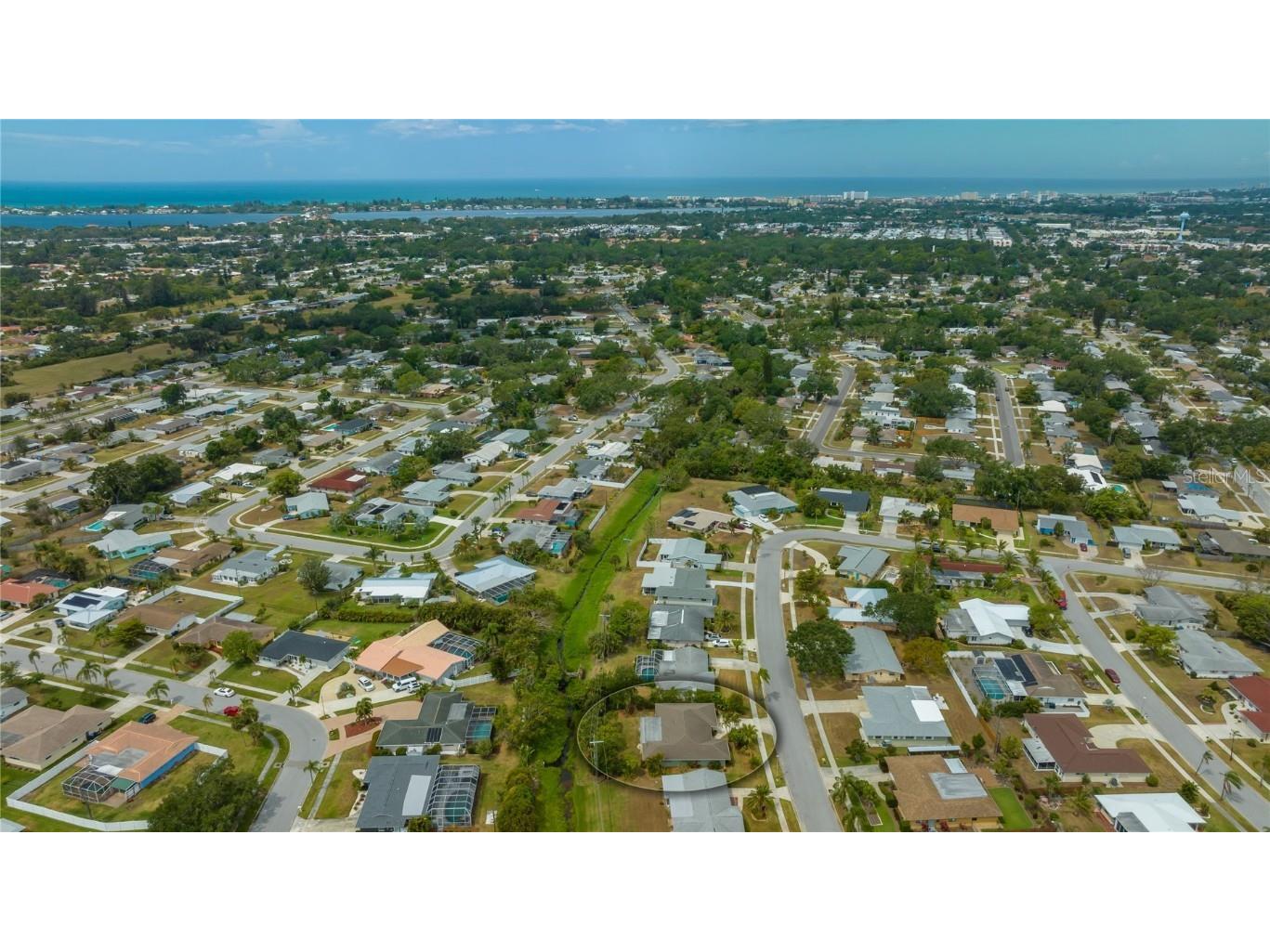 6827 Roxbury Drive Sarasota FL 34231 A4567168 image1