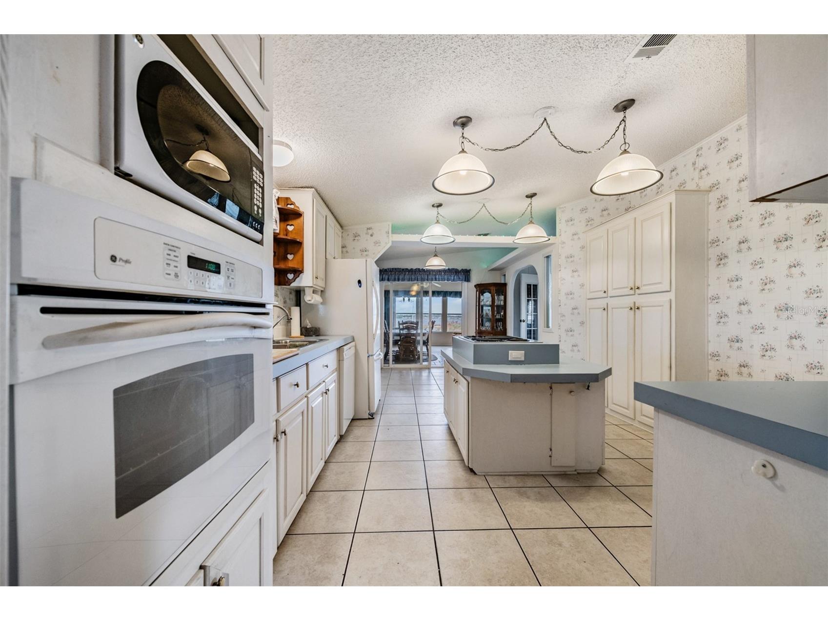 6827 S Lake Henry Drive NE Winter Haven FL 33881 - LAKE HENRY TB8464788 image4