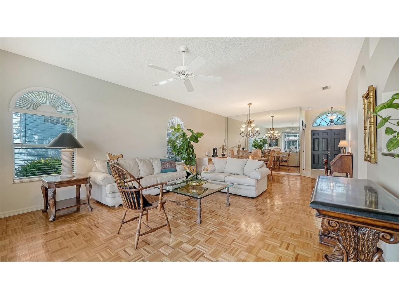 6828 Avenida Marbella Sarasota FL 34238 A4673438 image17