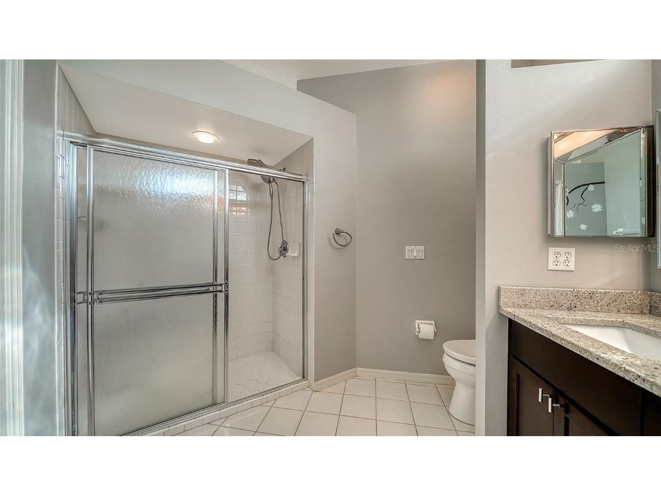 6828 Avenida Marbella Sarasota FL 34238 A4673438 image30