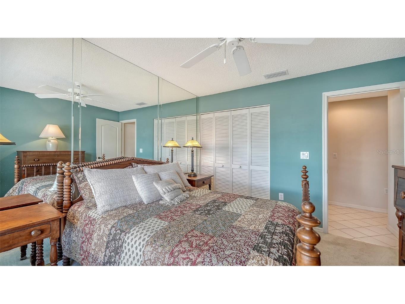 6828 Avenida Marbella Sarasota FL 34238 A4673438 image32