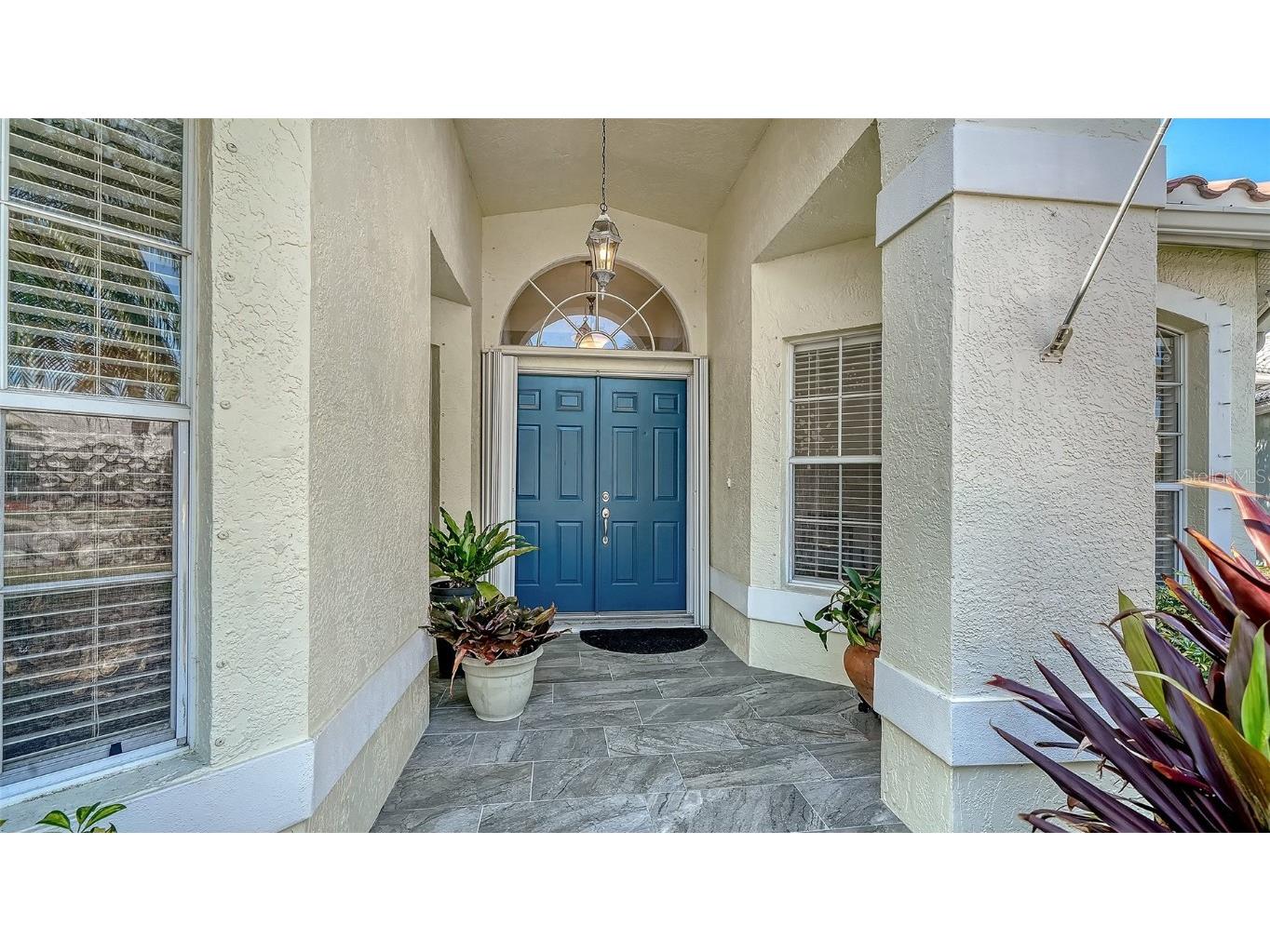 6828 Avenida Marbella Sarasota FL 34238 A4673438 image4