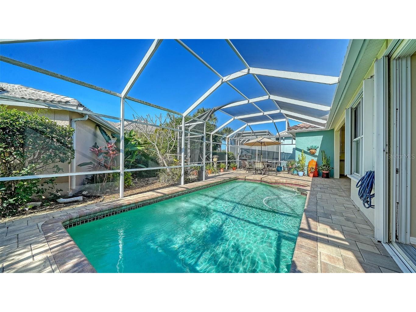 6828 Avenida Marbella Sarasota FL 34238 A4673438 image42