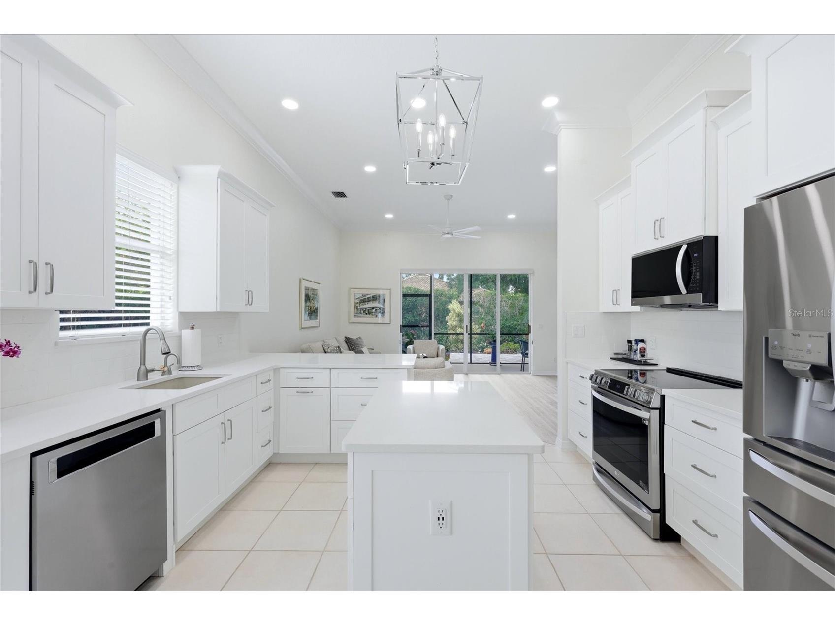 6828 Bay Hill Drive Bradenton FL 34202 A4696320 image13