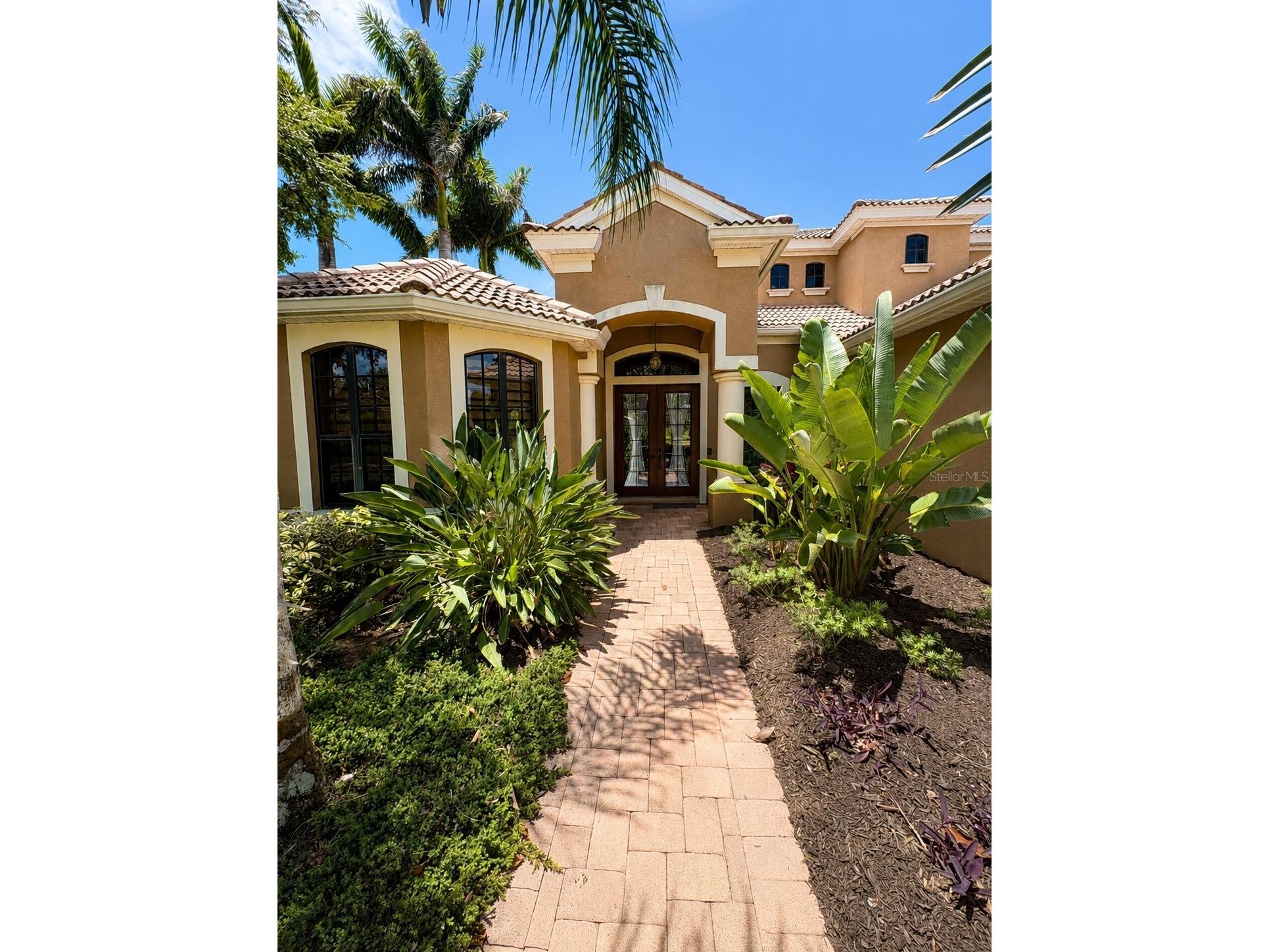 6828 Honeysuckle Trail Lakewood Ranch FL 34202 A4676392 image2