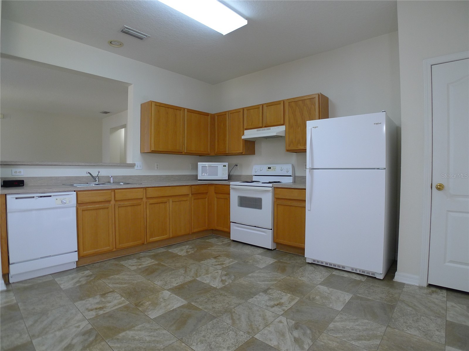 6829 Lake Eaglebrooke Drive Lakeland FL 33813 TB8492202 image2