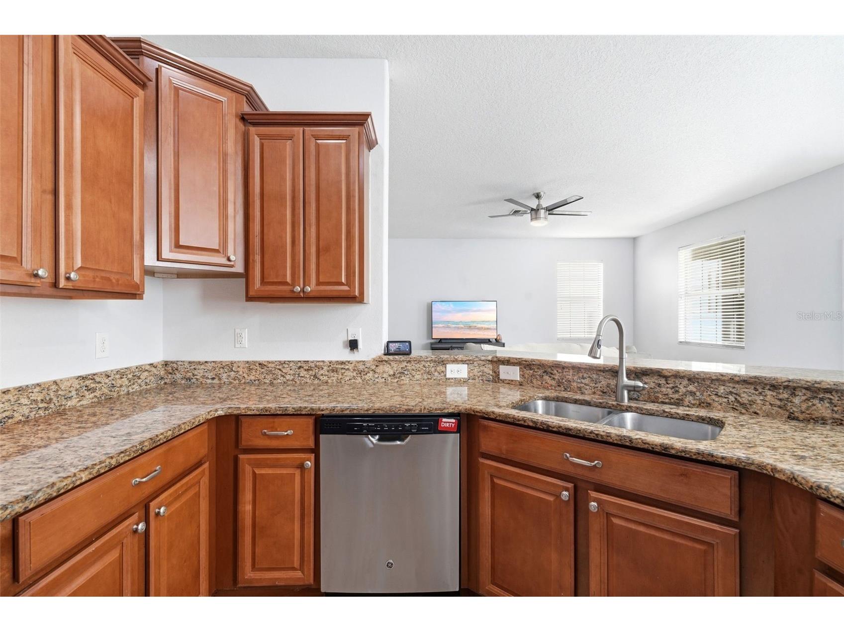 6829 Sundrop Street Harmony FL 34773 O6419594 image16