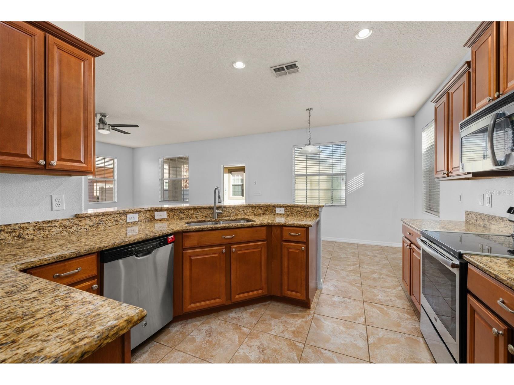 6829 Sundrop Street Harmony FL 34773 S5141573 image3