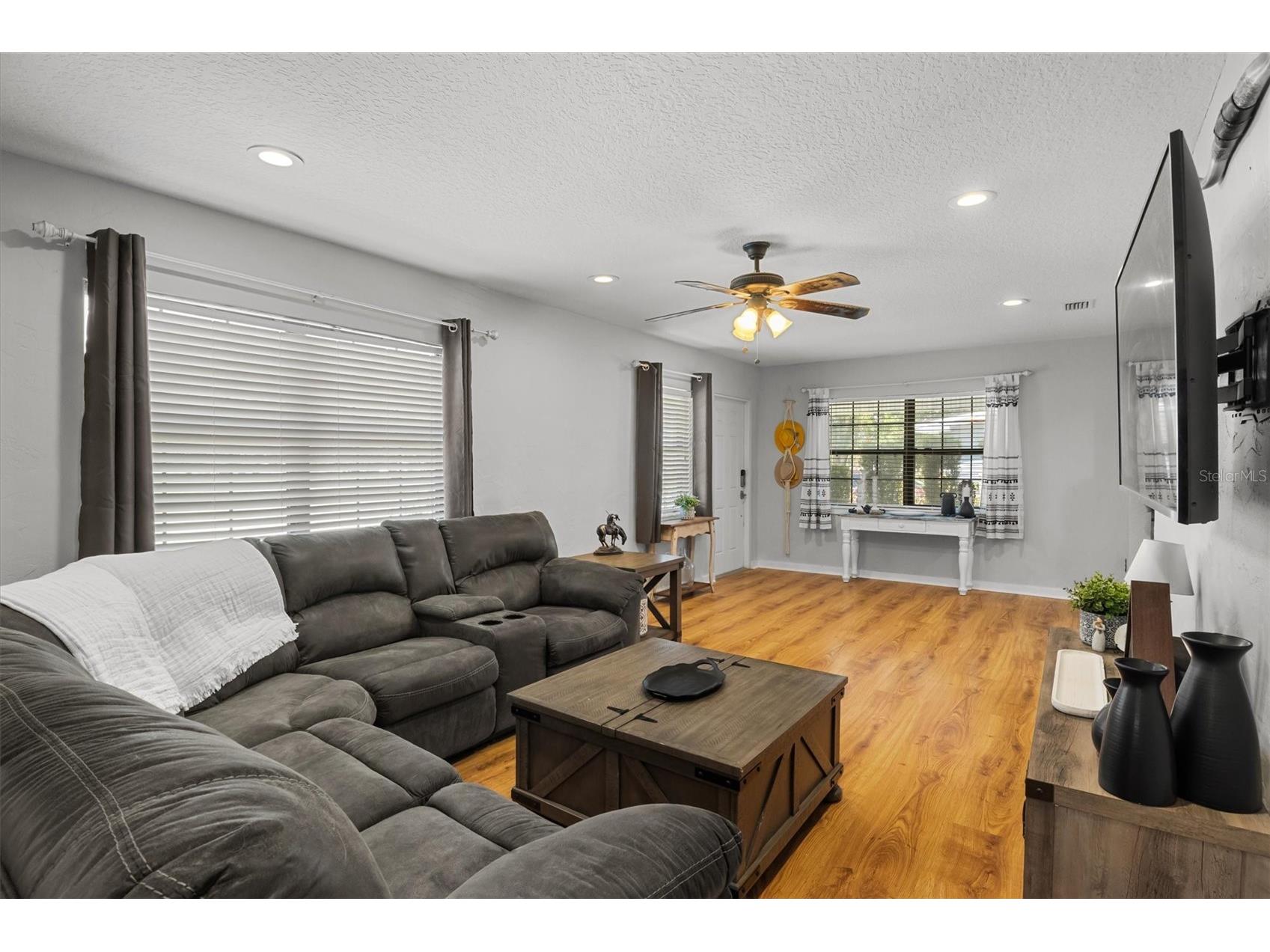 683 E Brookins Avenue Eagle Lake FL 33839 P4939123 image12
