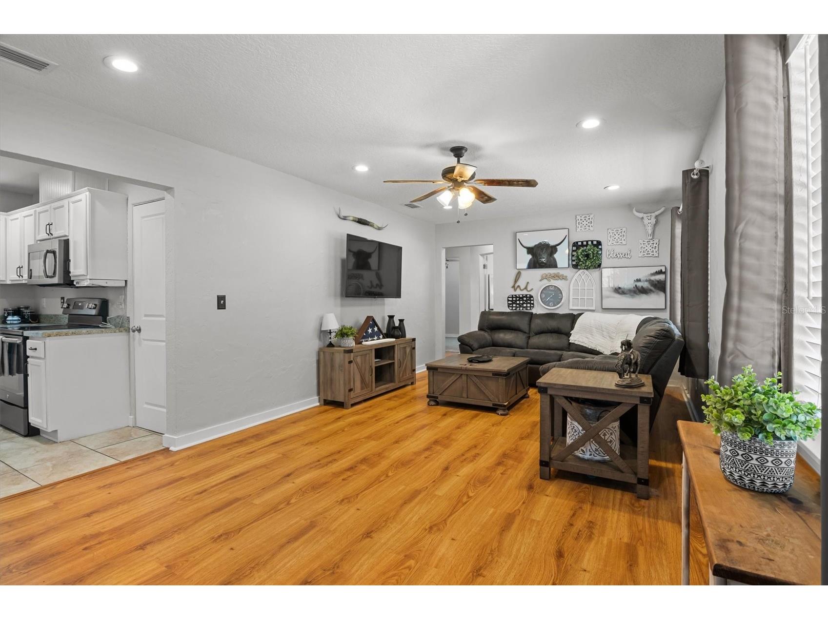 683 E Brookins Avenue Eagle Lake FL 33839 P4939123 image9