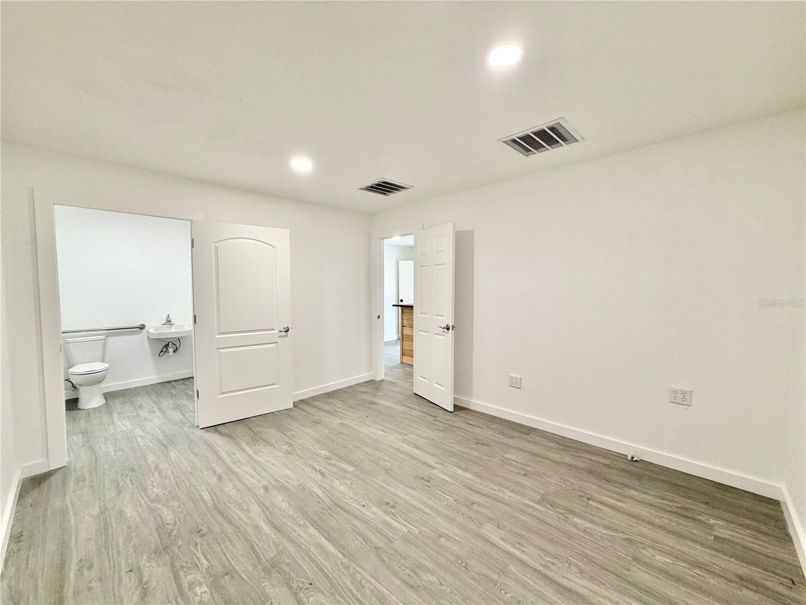 683 N Court Street Bronson FL 32621 GC539159 image13