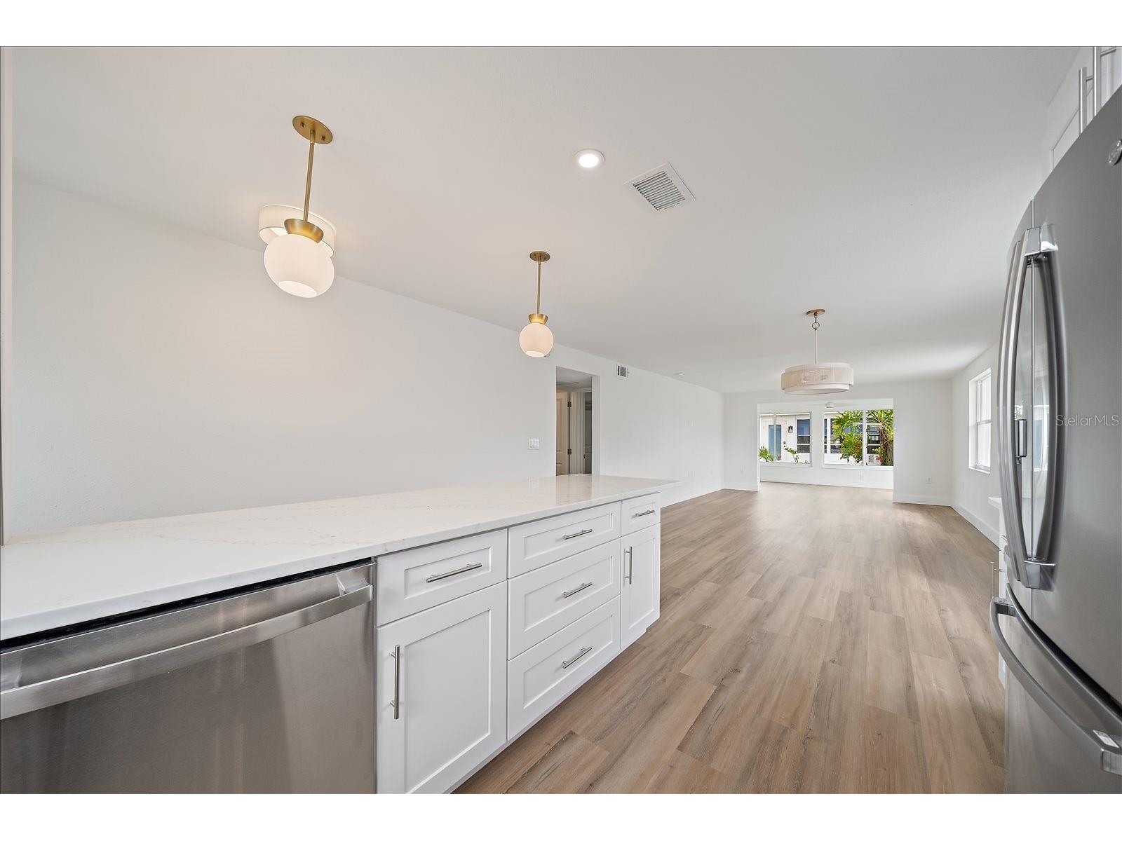 683 Spanish Drive S #214 Longboat Key FL 34228 A4699875 image10