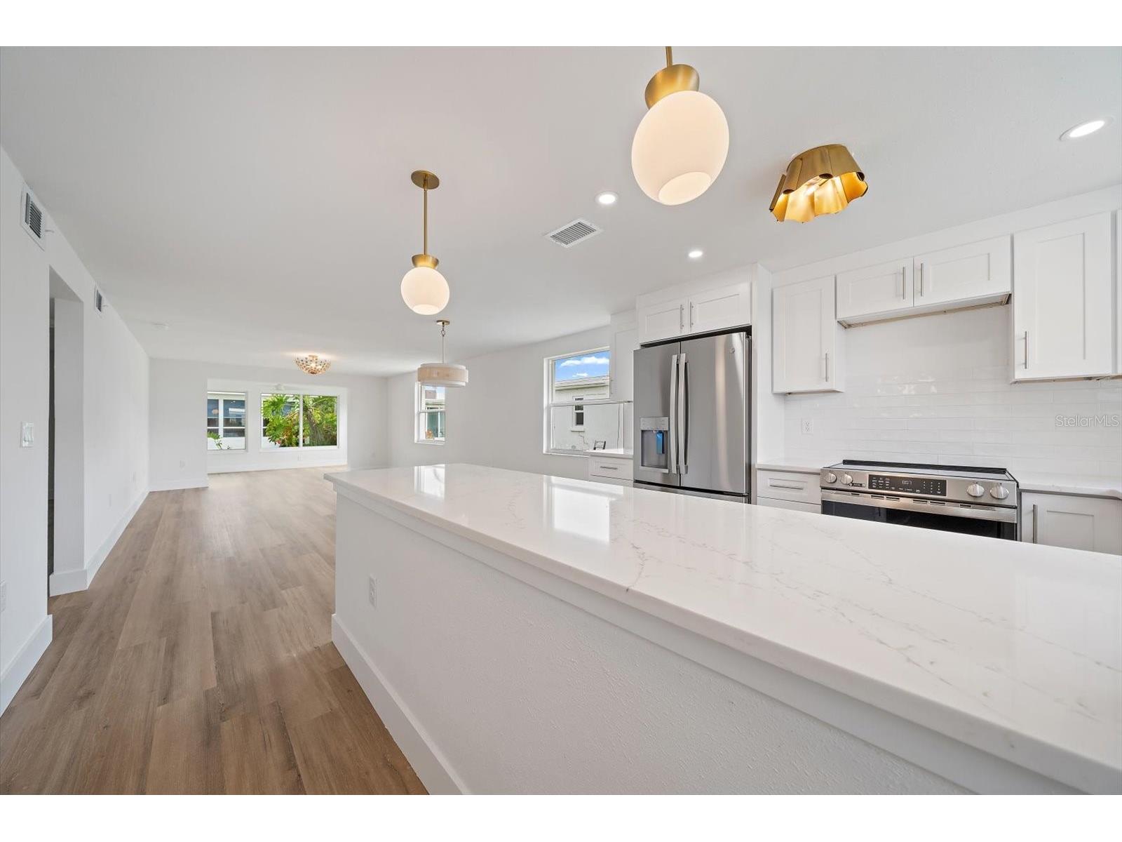 683 Spanish Drive S #214 Longboat Key FL 34228 A4699875 image11