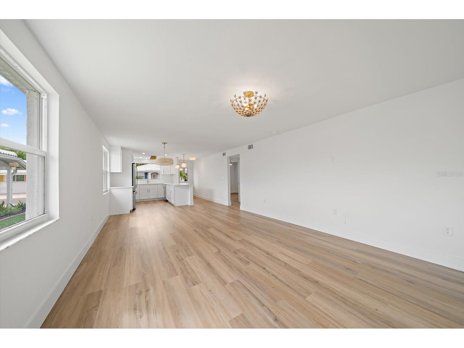 683 Spanish Drive S #214 Longboat Key FL 34228 A4699875 image15