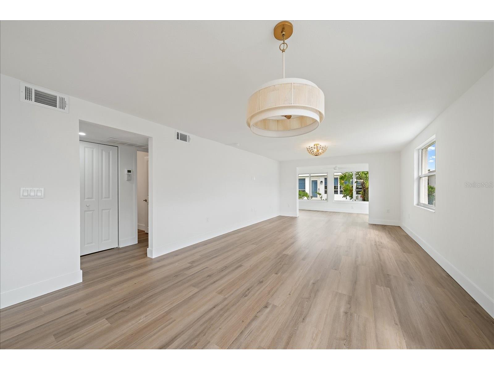 683 Spanish Drive S #214 Longboat Key FL 34228 A4699875 image16