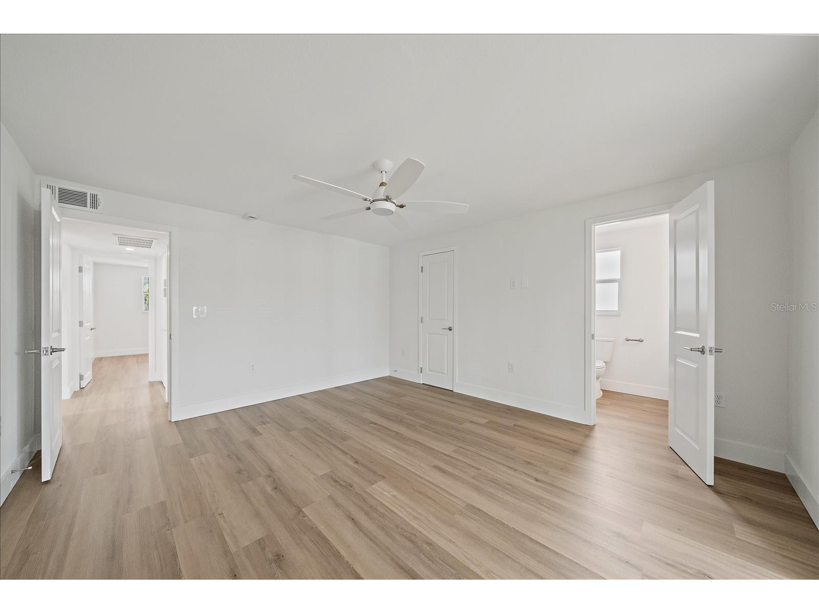 683 Spanish Drive S #214 Longboat Key FL 34228 A4699875 image20