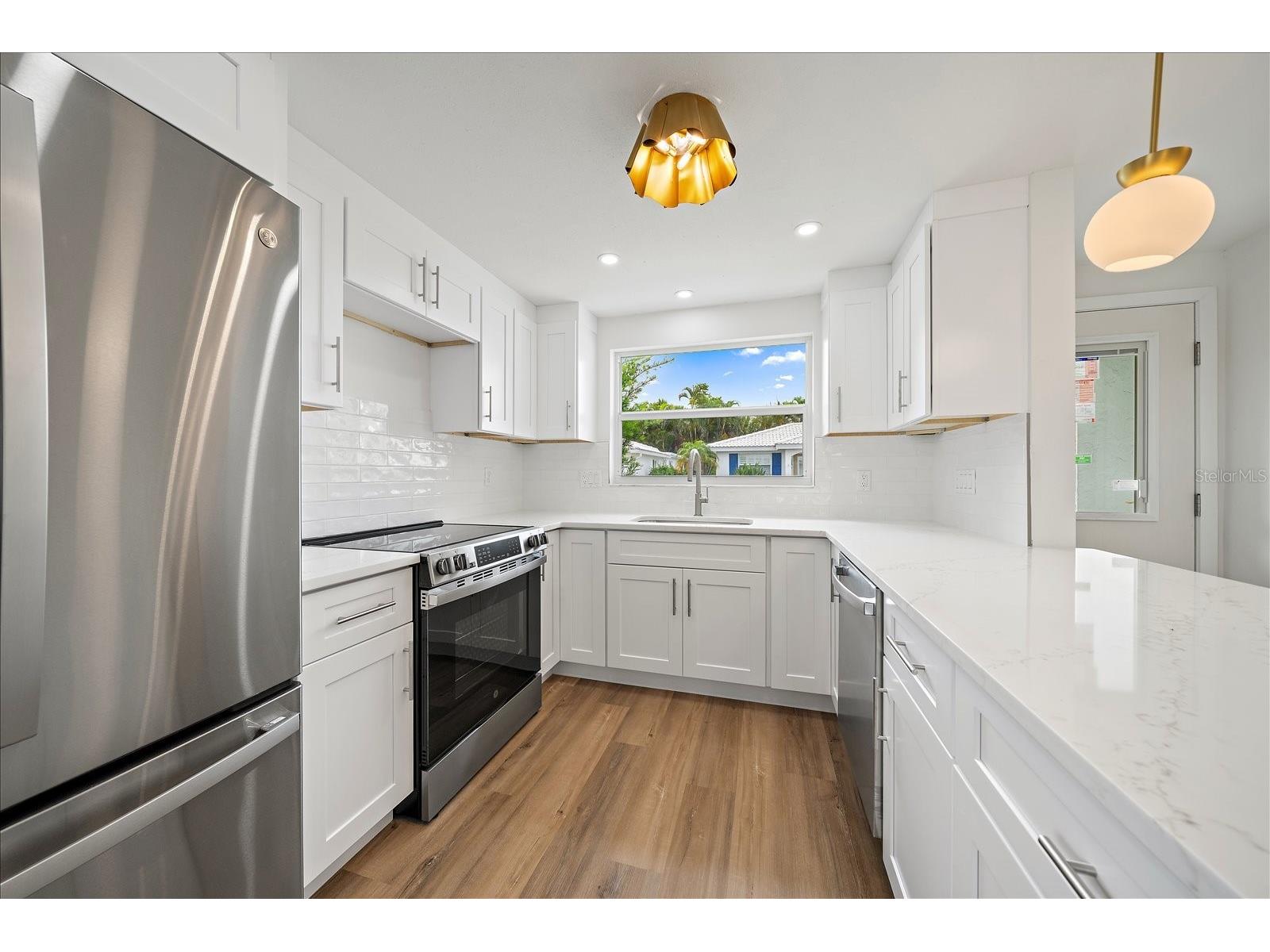 683 Spanish Drive S #214 Longboat Key FL 34228 A4699875 image4