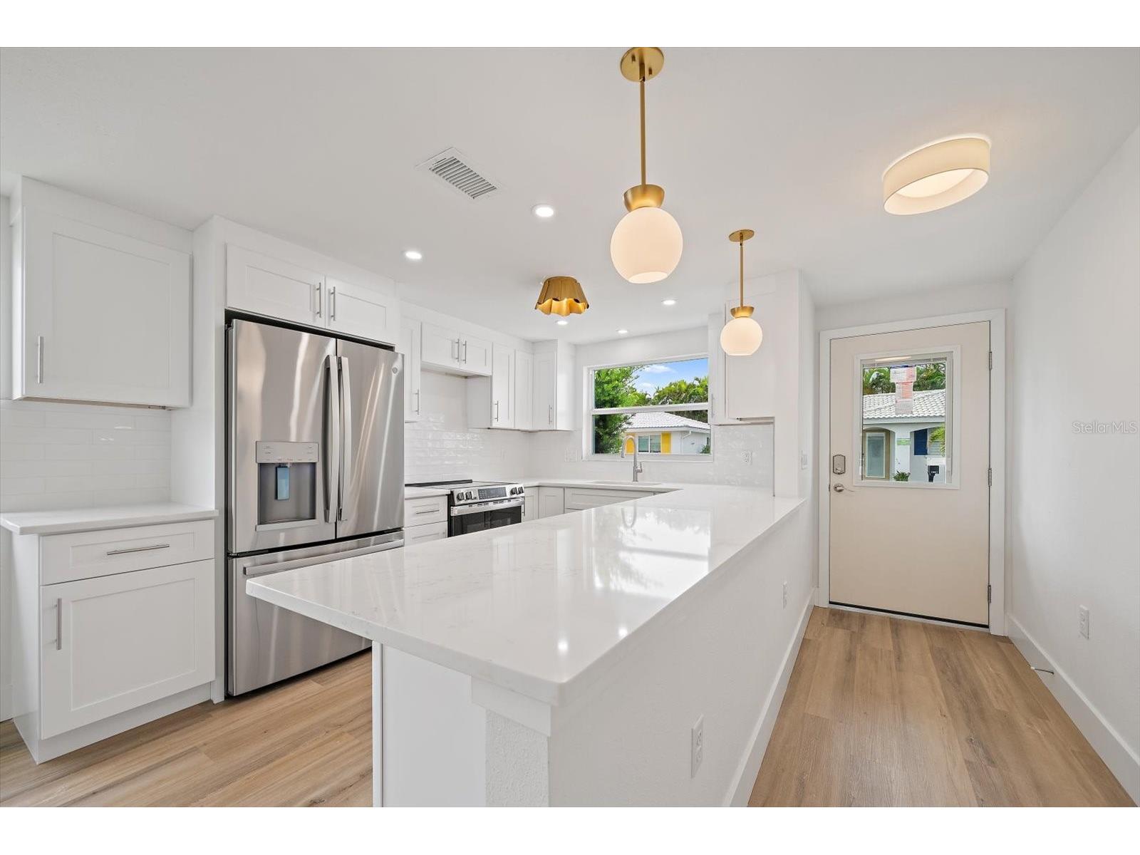 683 Spanish Drive S #214 Longboat Key FL 34228 A4699875 image5