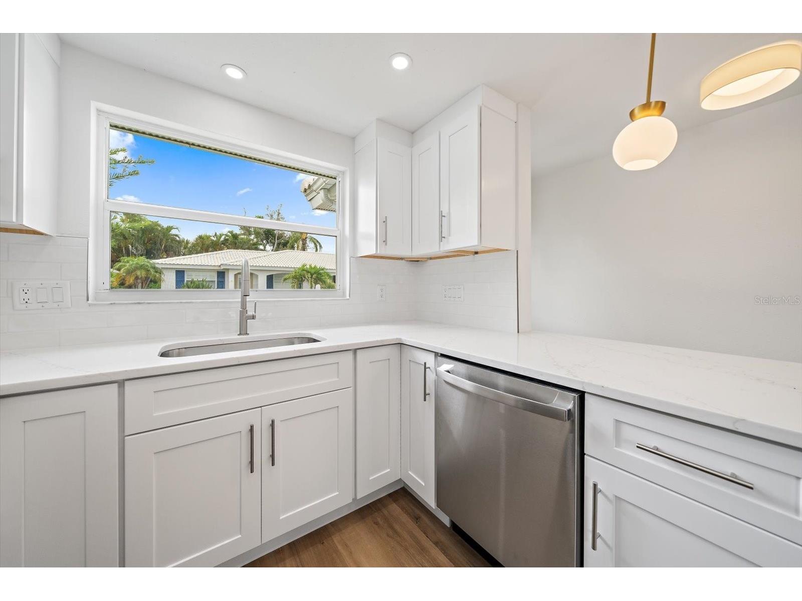683 Spanish Drive S #214 Longboat Key FL 34228 A4699875 image8