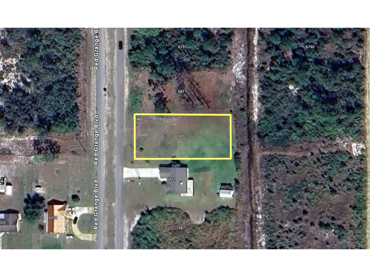 6831 Red Grange Boulevard Indian Lake Estates FL 33855 - LAKE WALK IN WATER T3536137 image1