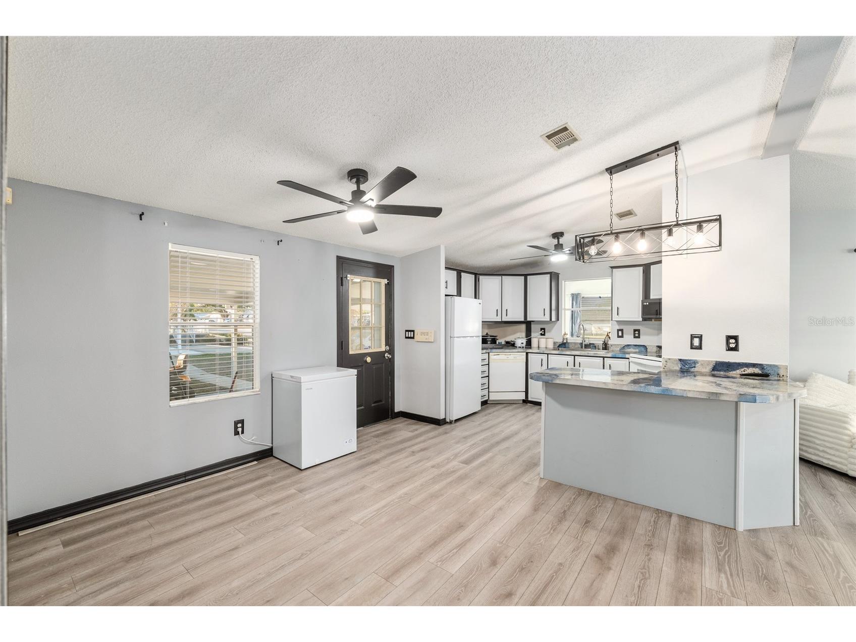 6832 NE 3rd Place Ocala FL 34470 OM719547 image15
