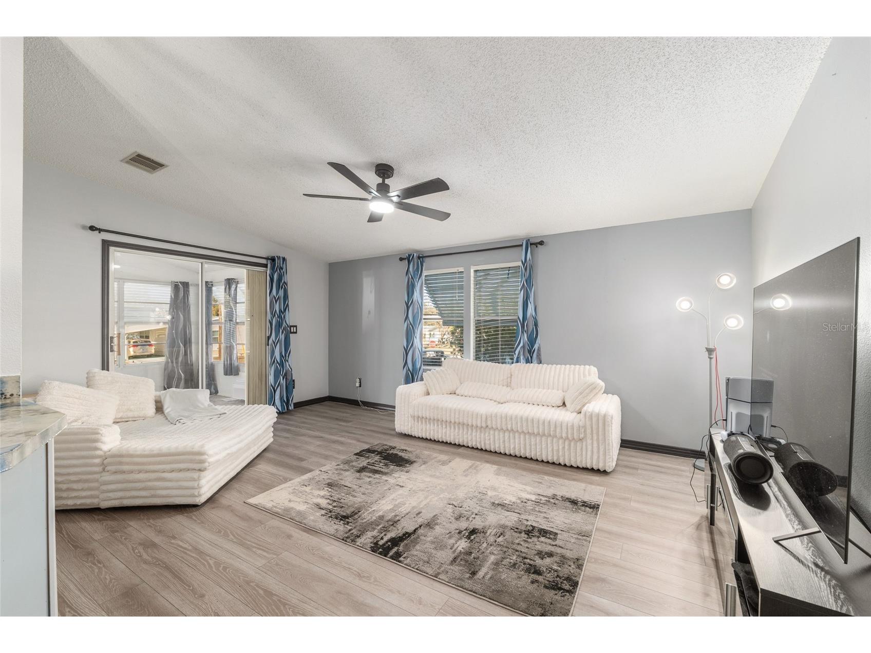 6832 NE 3rd Place Ocala FL 34470 OM719547 image22