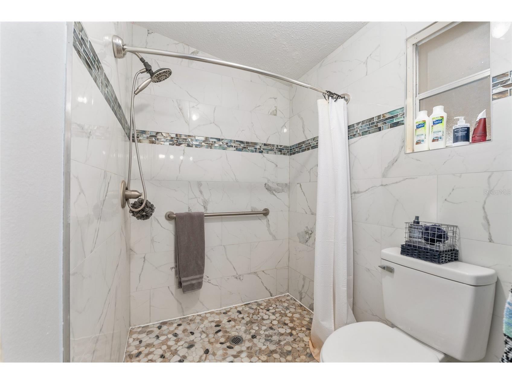6832 NE 3rd Place Ocala FL 34470 OM719547 image33