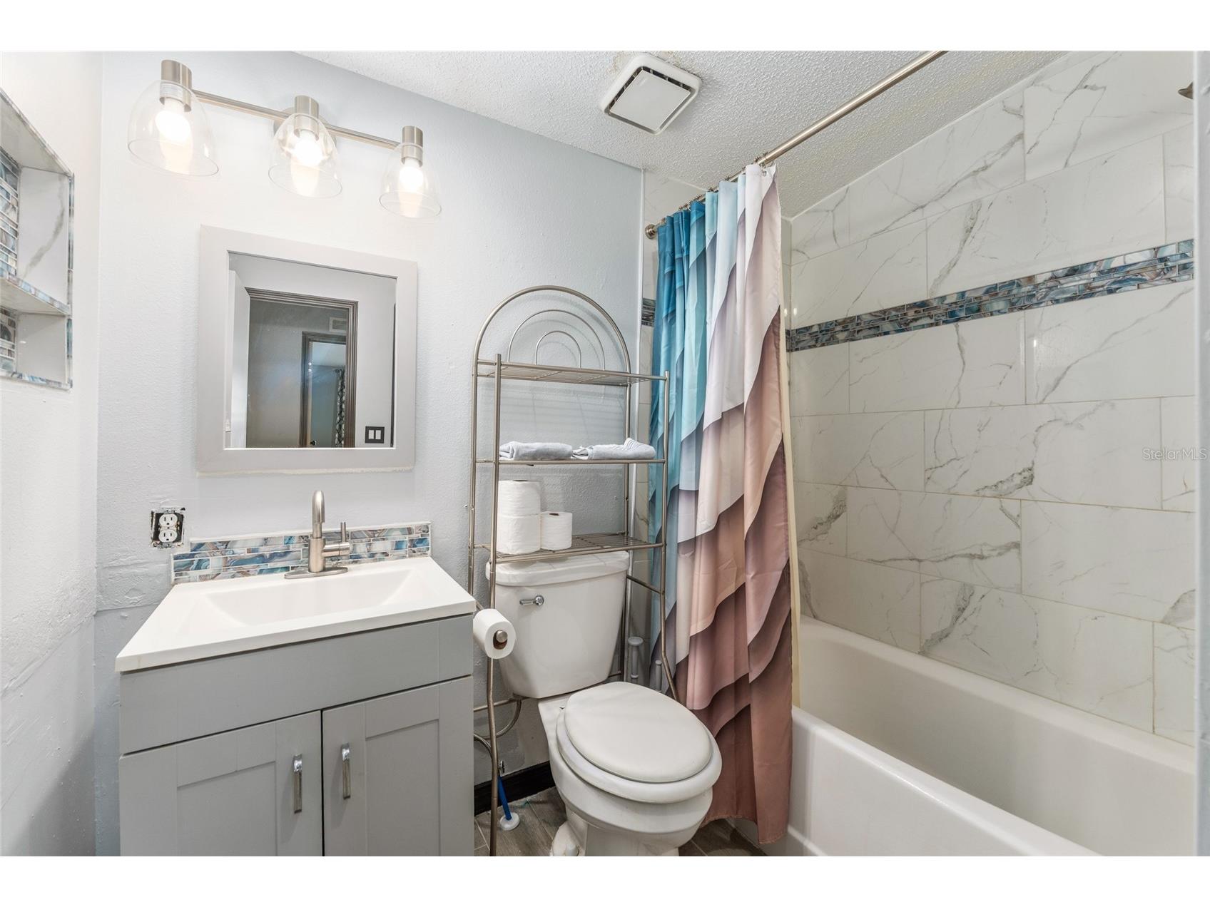 6832 NE 3rd Place Ocala FL 34470 OM719547 image40
