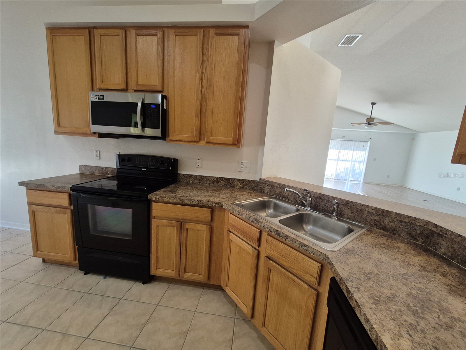 6833 Runner Oak Drive Zephyrhills FL 33545 TB8513841 image11