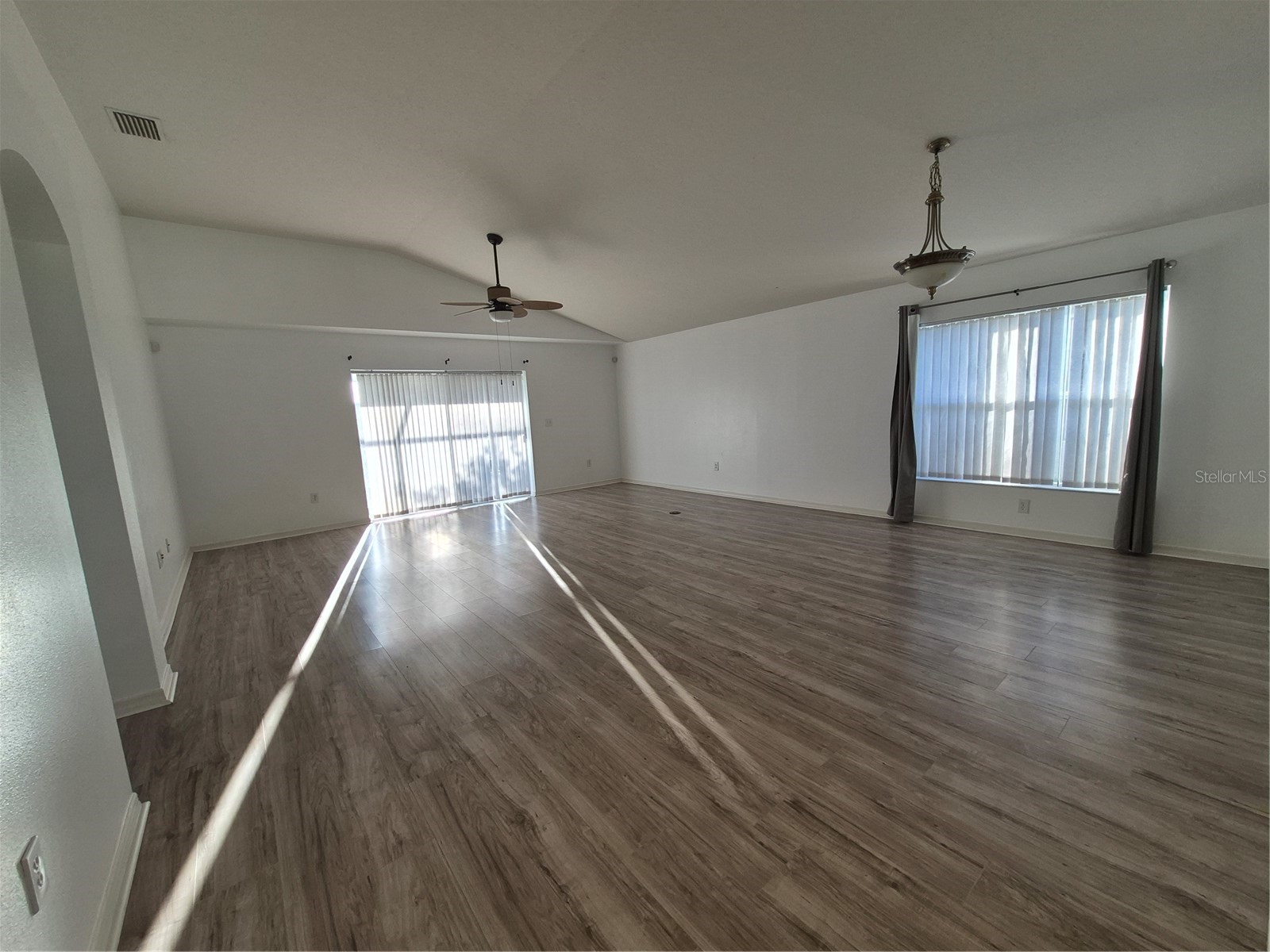 6833 Runner Oak Drive Zephyrhills FL 33545 TB8513841 image15