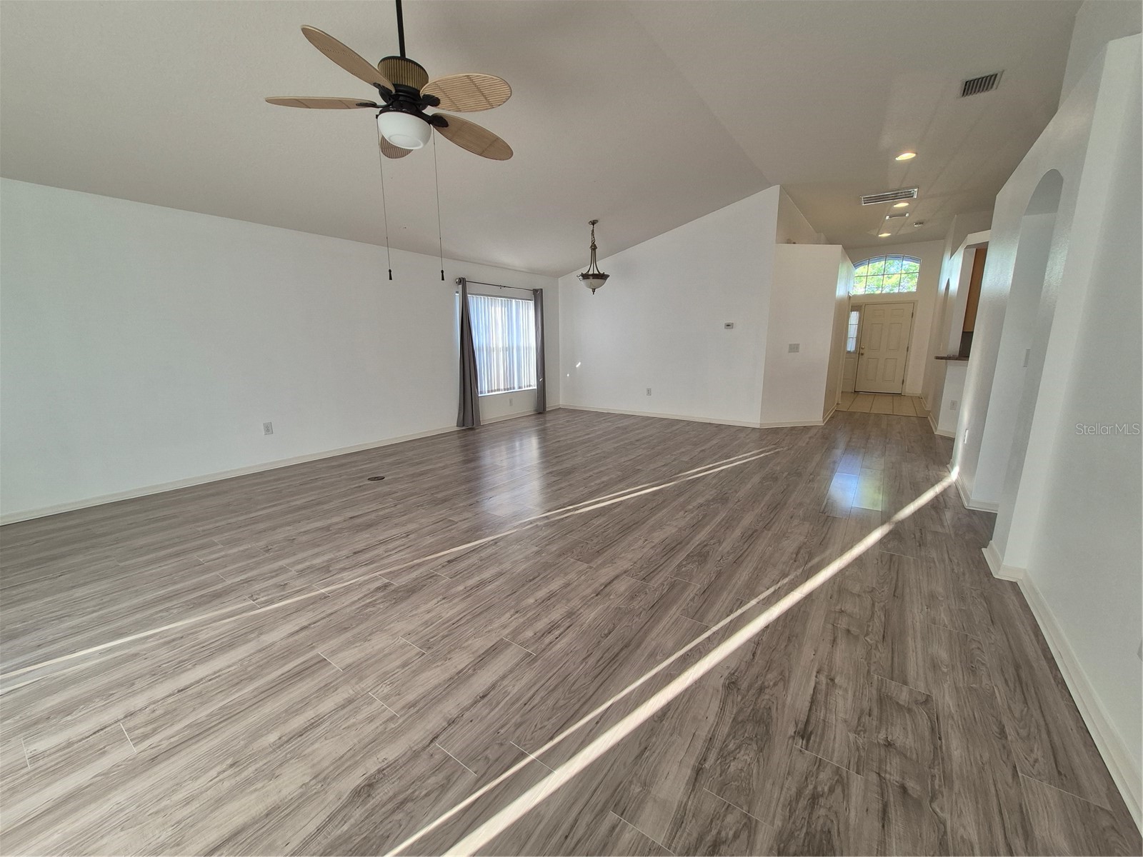 6833 Runner Oak Drive Zephyrhills FL 33545 TB8513841 image16