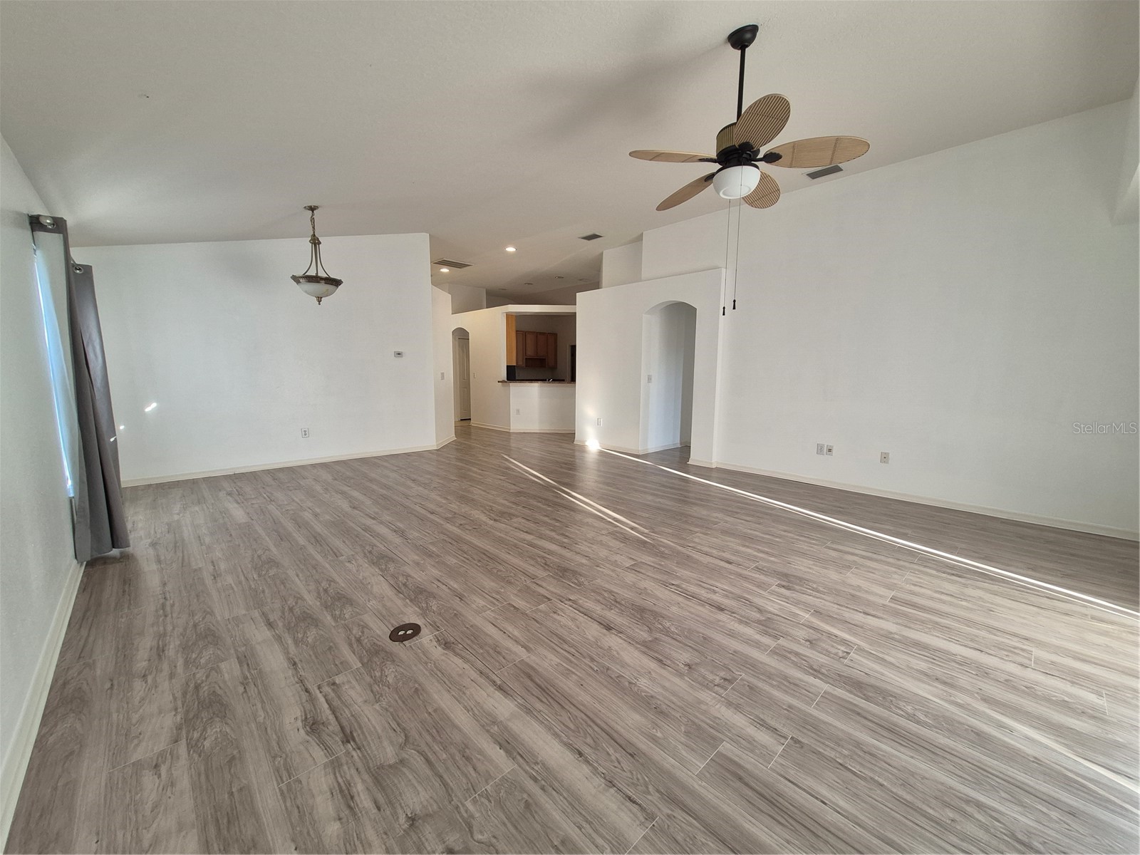 6833 Runner Oak Drive Zephyrhills FL 33545 TB8513841 image17