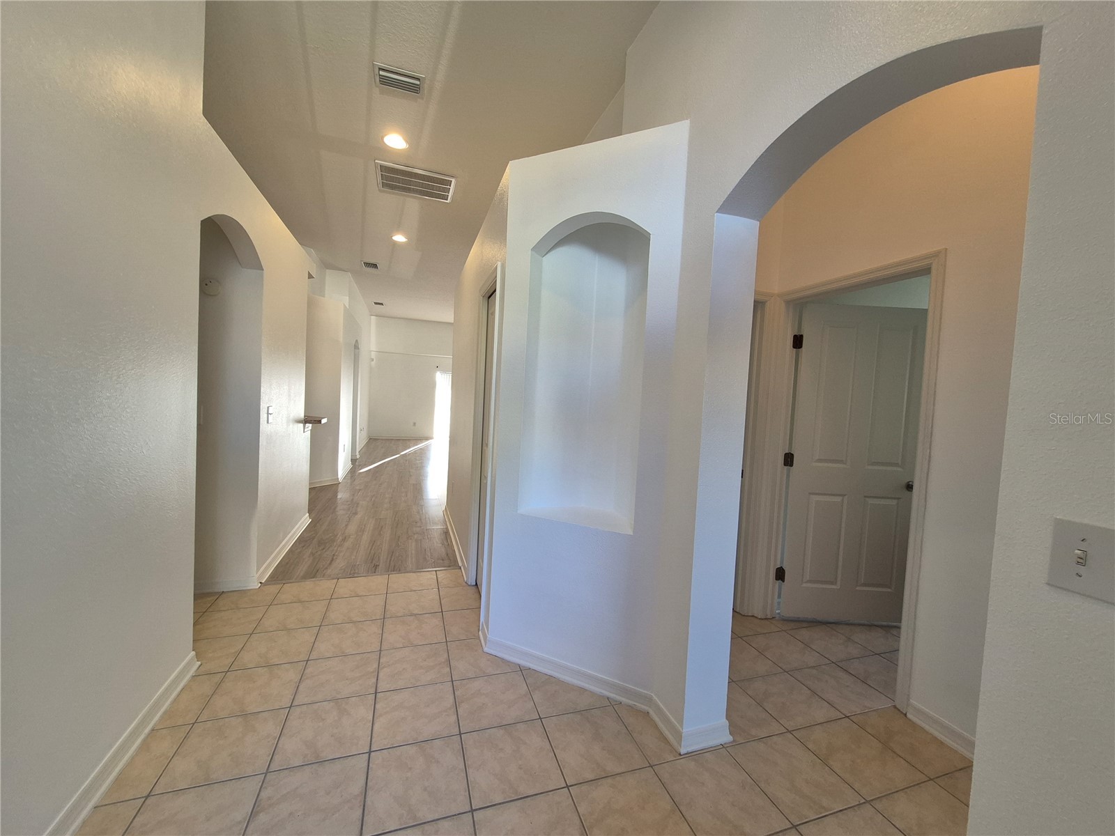 6833 Runner Oak Drive Zephyrhills FL 33545 TB8513841 image2