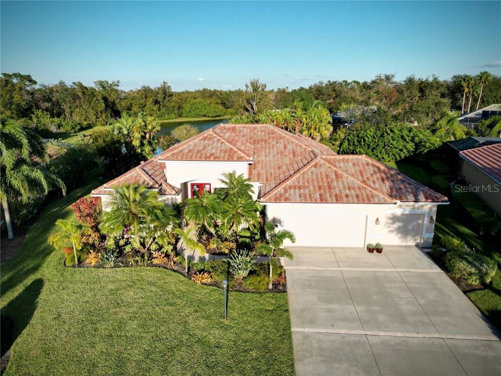 6835 Honeysuckle Trail Lakewood Ranch FL 34202 A4600064 image1
