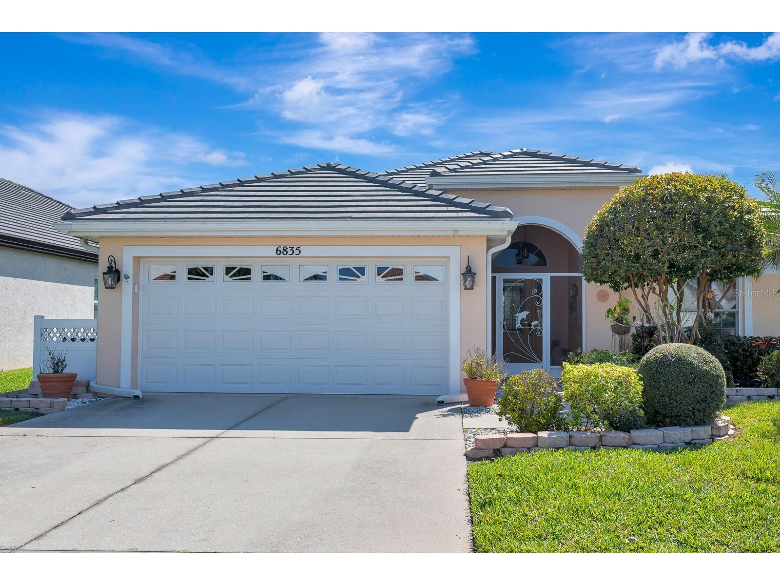 6835 Winslow Street Sarasota FL 34243 A4688505 image1