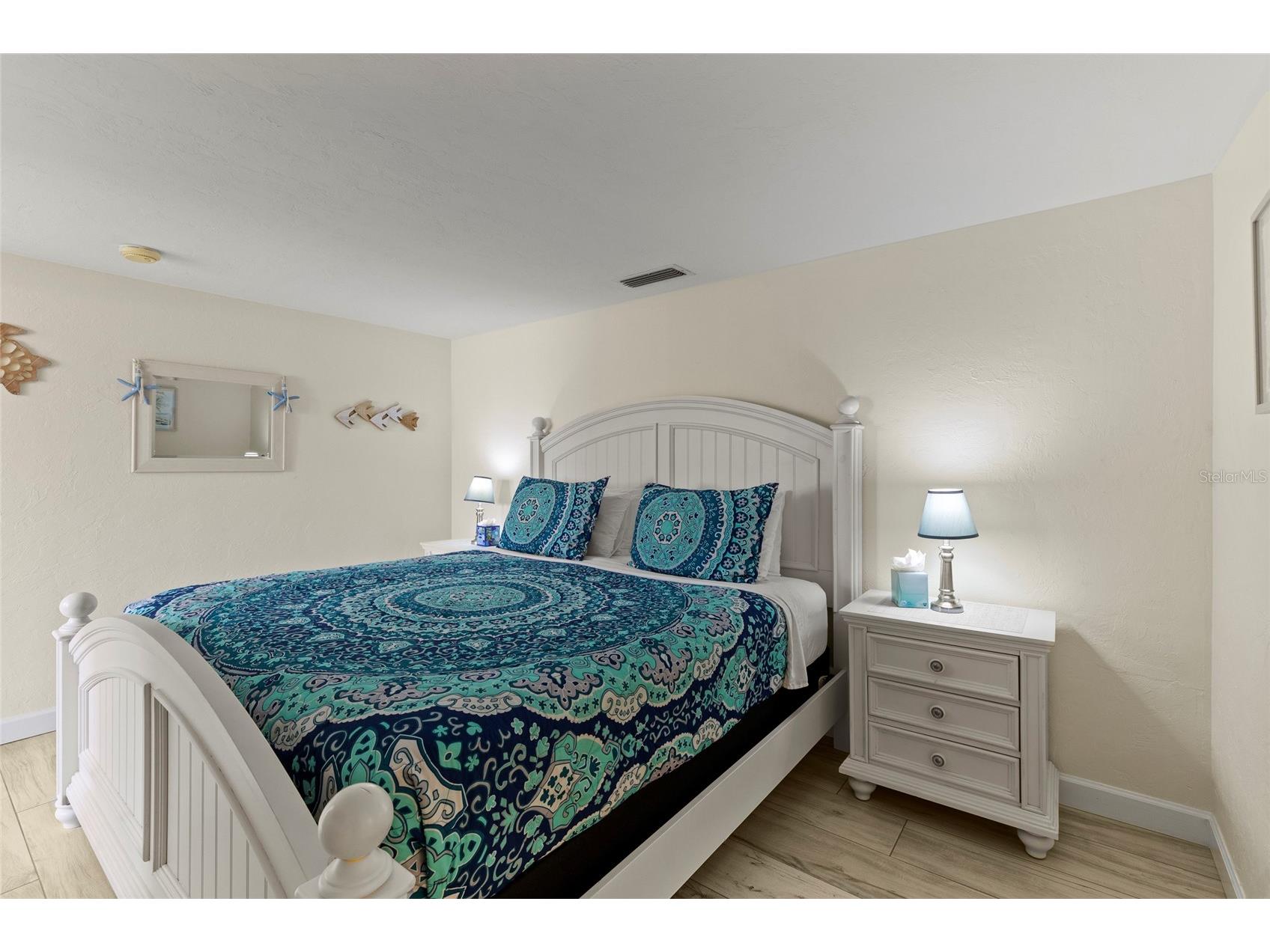 6836 Roxbury Drive Sarasota FL 34231 A4686601 image13