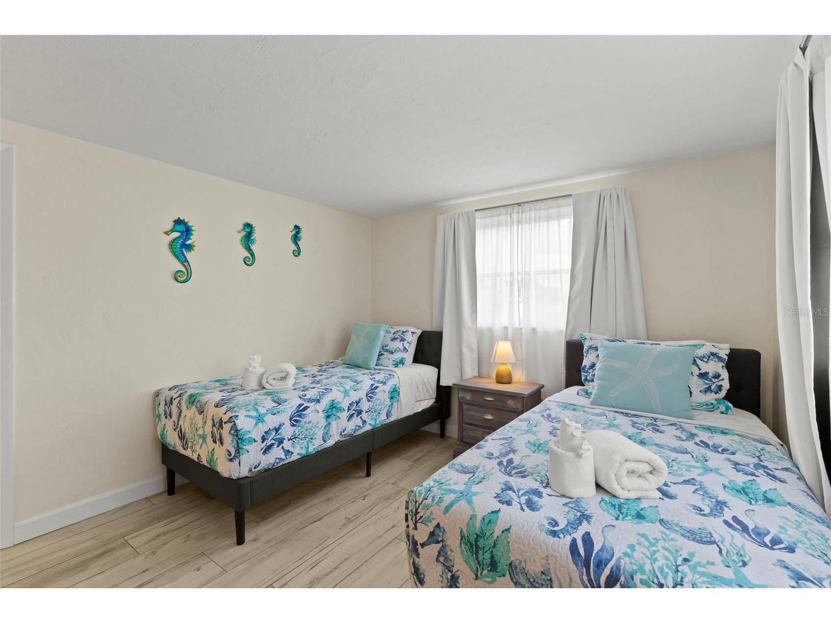 6836 Roxbury Drive Sarasota FL 34231 A4686601 image16