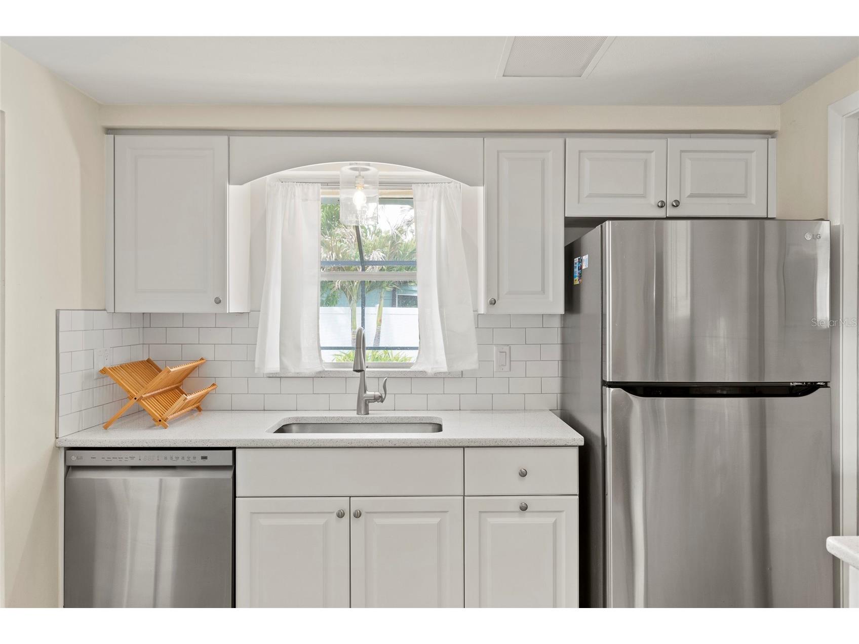 6836 Roxbury Drive Sarasota FL 34231 A4686601 image6