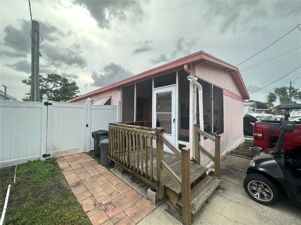 6838 Heron Lane Hudson FL 34667 W7860369 image1