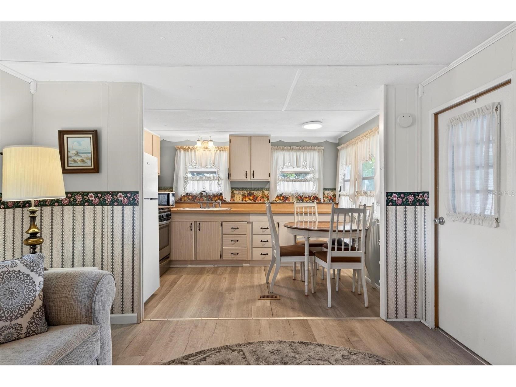 684 Cindi Avenue Leesburg FL 34788 V4946373 image13