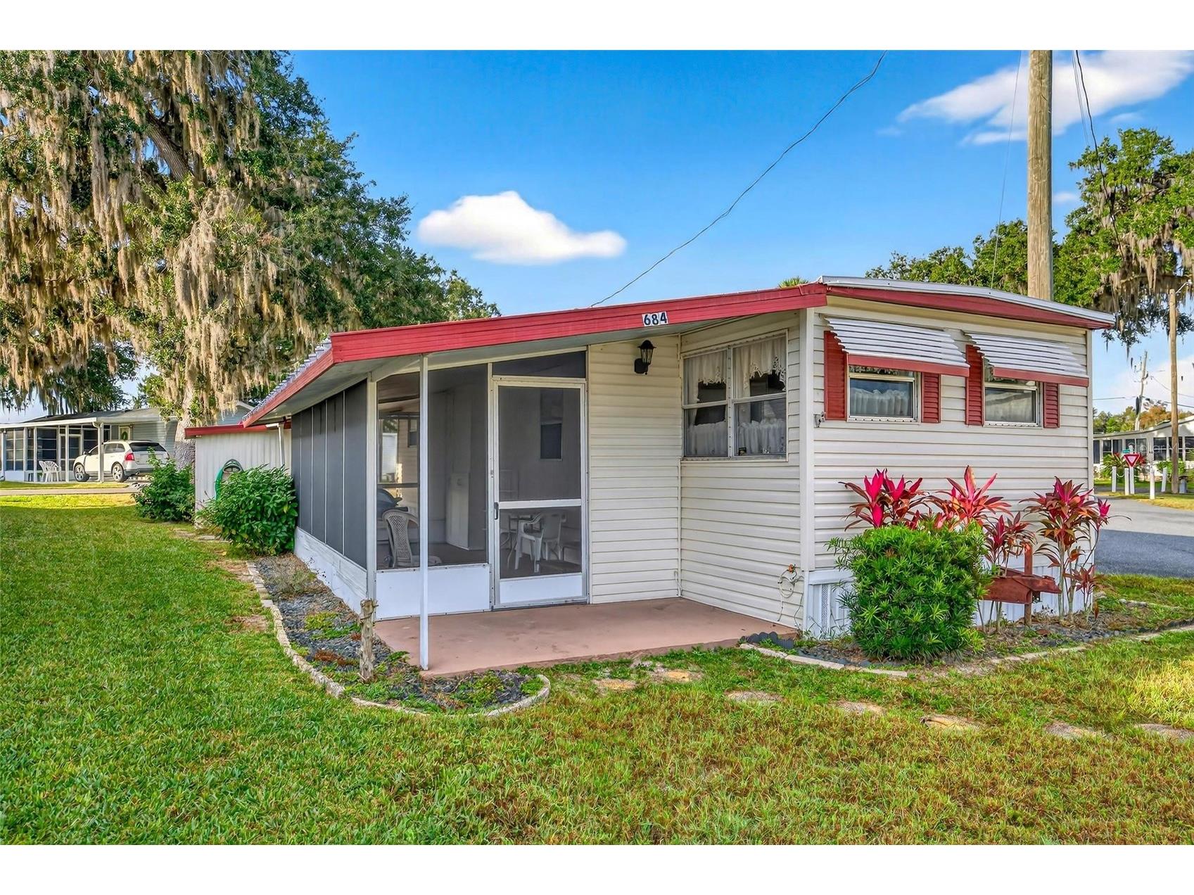 684 Cindi Avenue Leesburg FL 34788 V4946373 image4