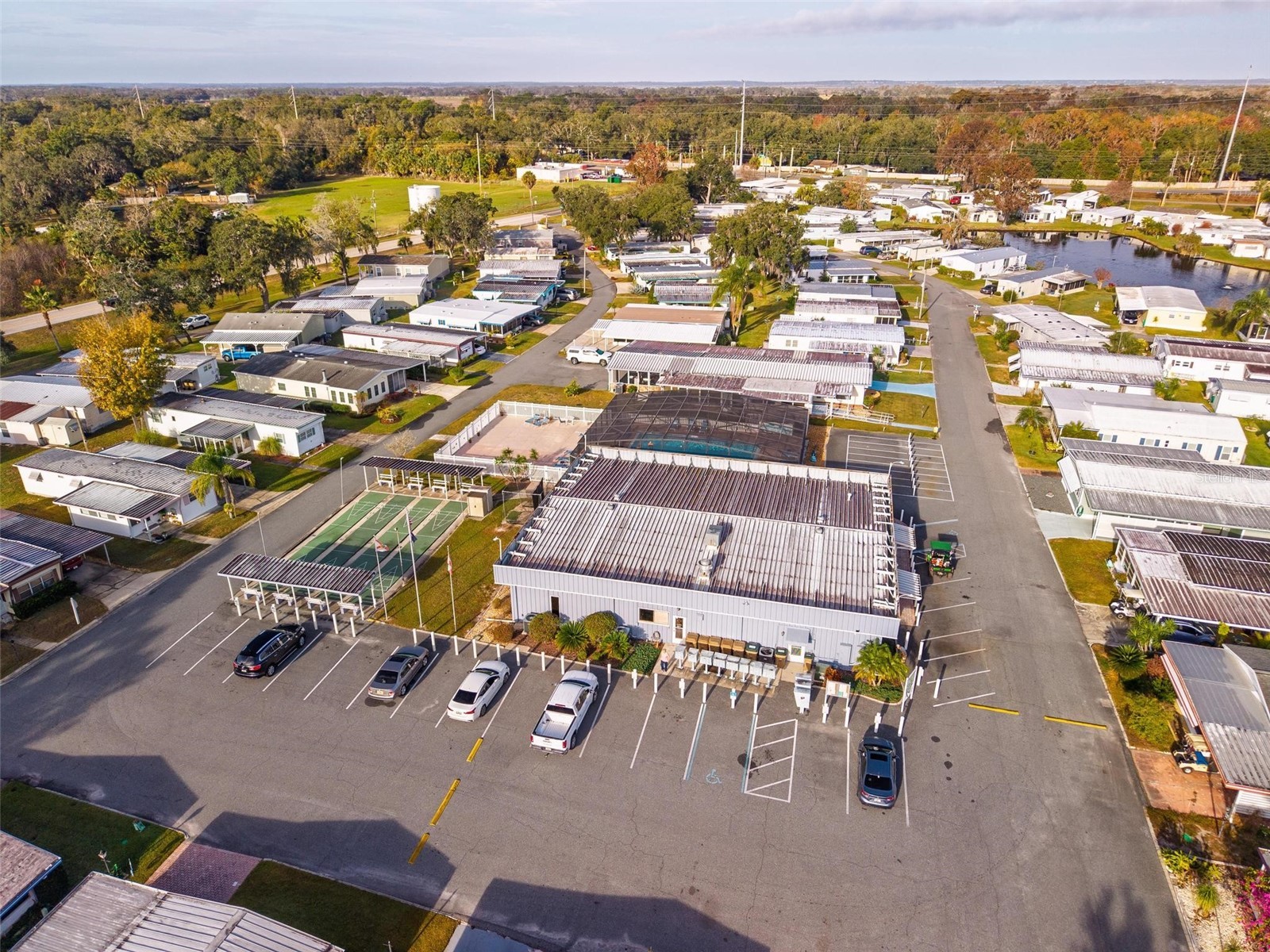 684 Cindi Avenue Leesburg FL 34788 V4946373 image41