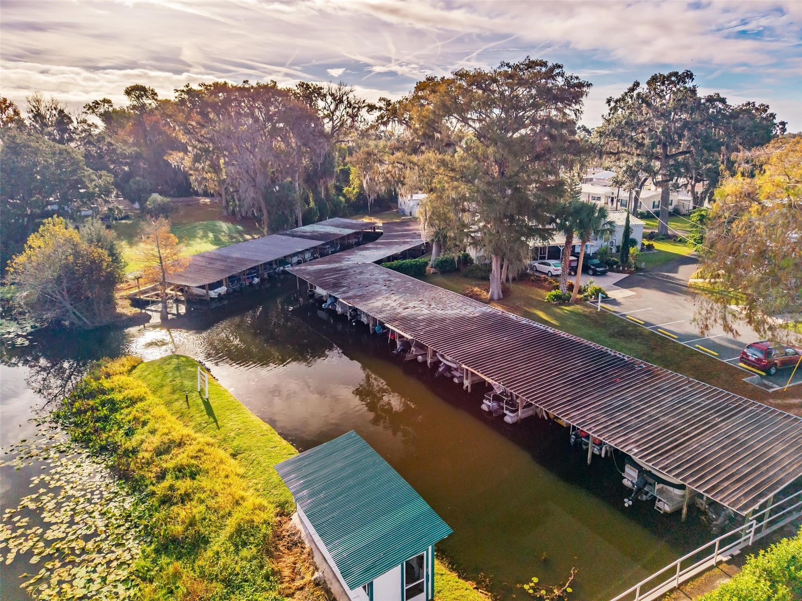 684 Cindi Avenue Leesburg FL 34788 V4946373 image60