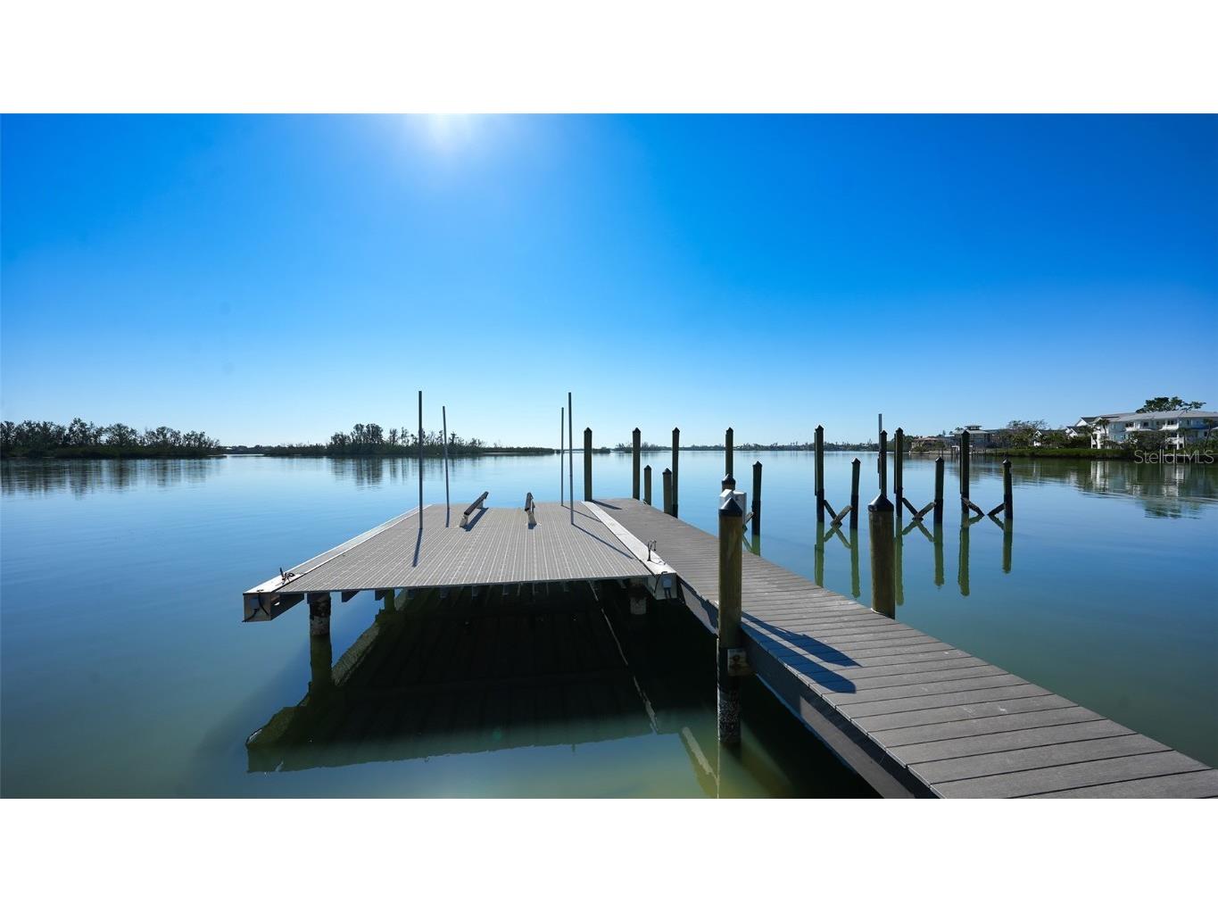 684 Freeling Drive Sarasota FL 34242 - ROBERTS BAY A4675752 image14